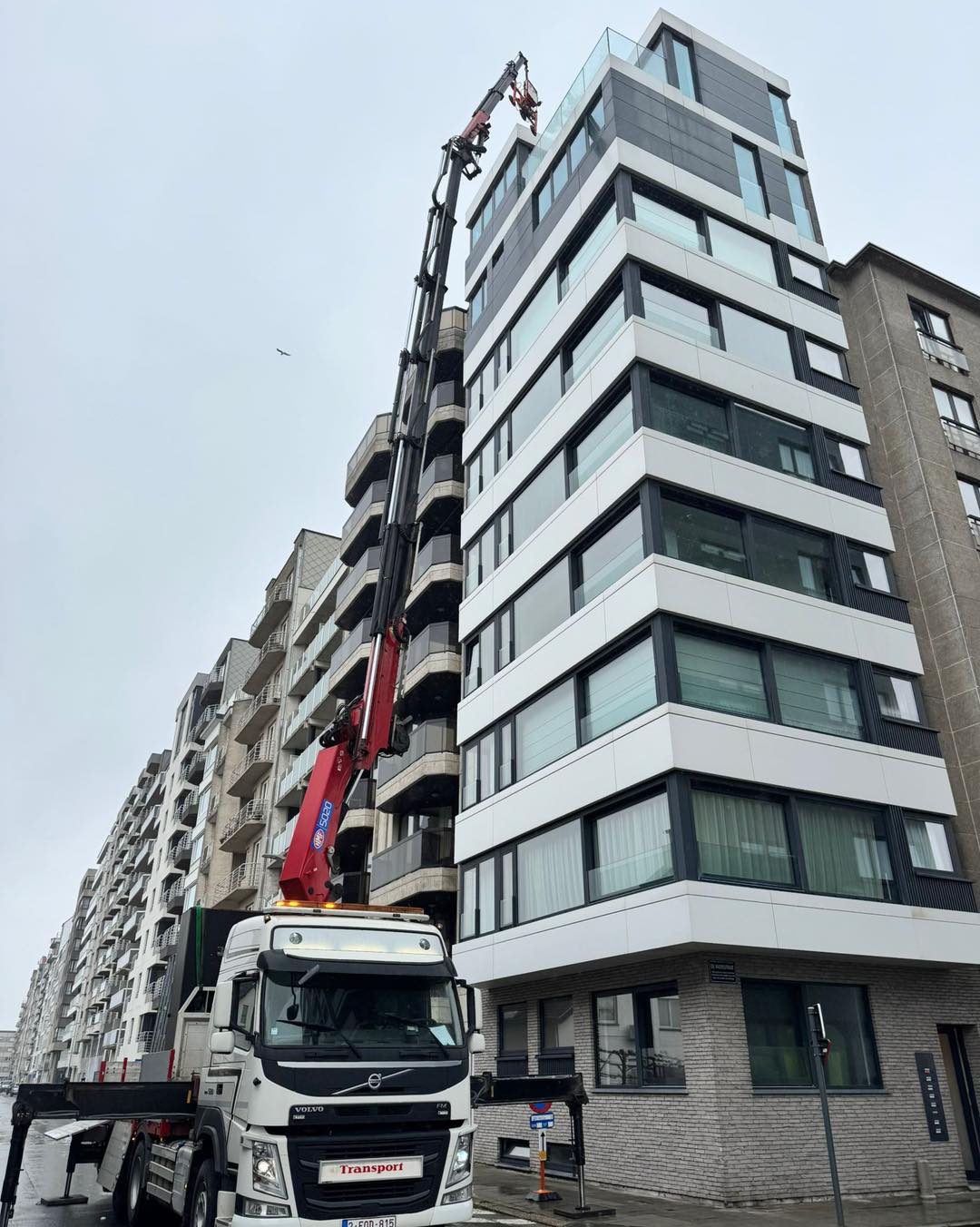 Kraanwerken & glasplaatsing – Schrijnwerkerij Speecke