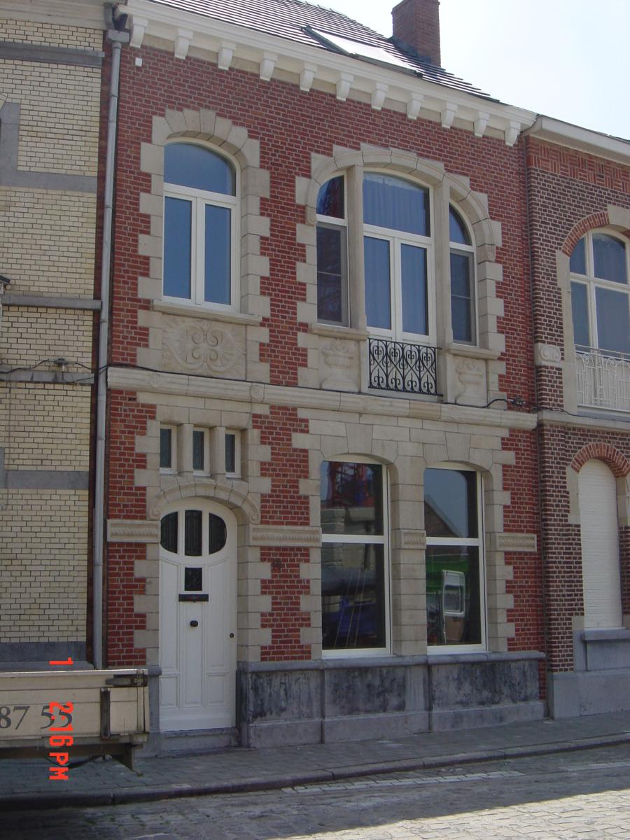 Gevelrenovatie Peeters - Gevelreiniging regio Putte