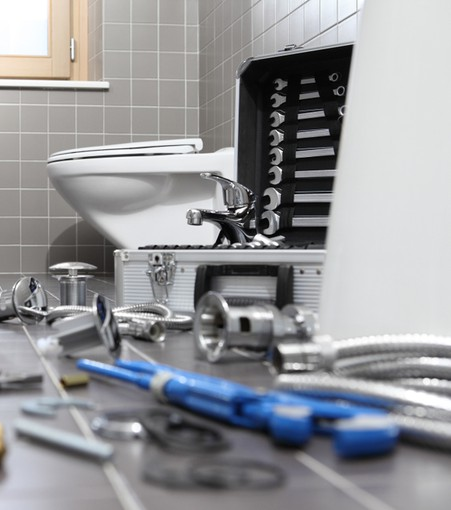 Sanitaire installaties en loodgieterij door Zentura Construction