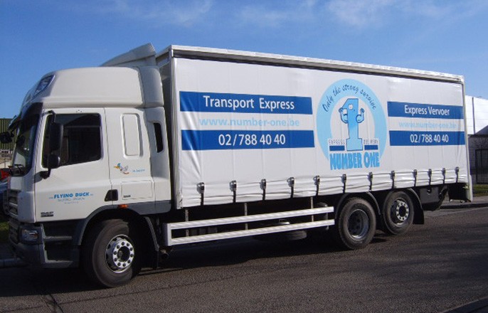 Camion 18 PAL Bâché 15T pour transport express