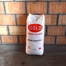 Gold rood houtpellets